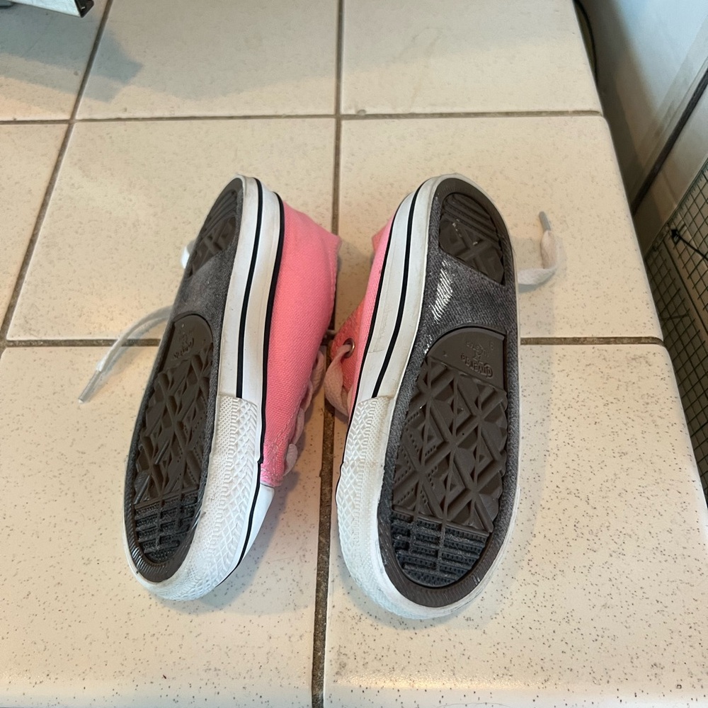 Toddler’s Converse - Picture 3 of 3